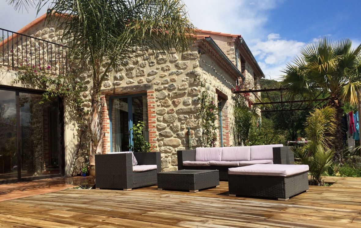 mas catalan en pierre traditionnel