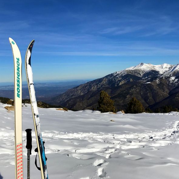 montée à ski nordique vers le pla Ségala