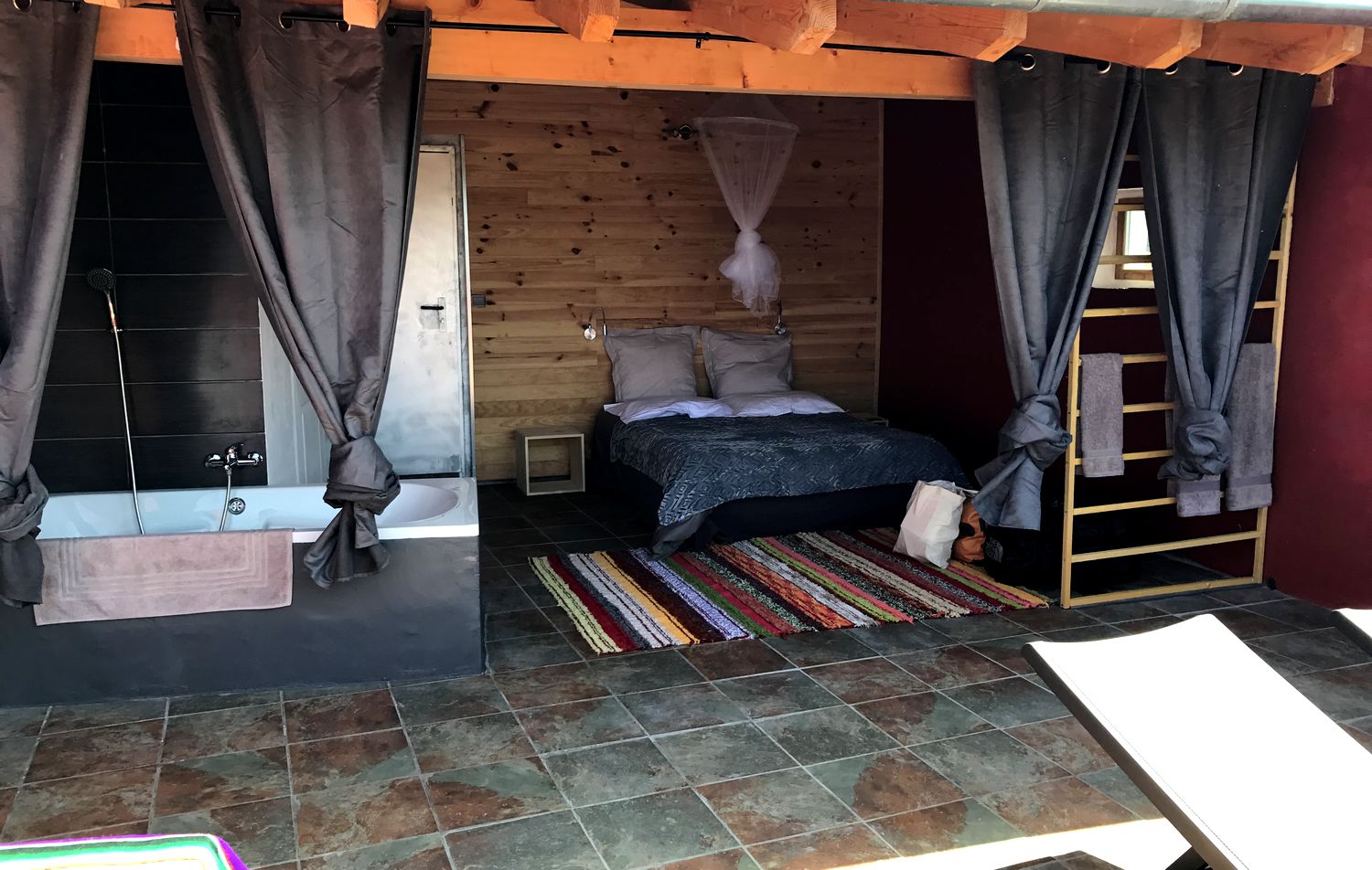 rooftop terrase guest house room