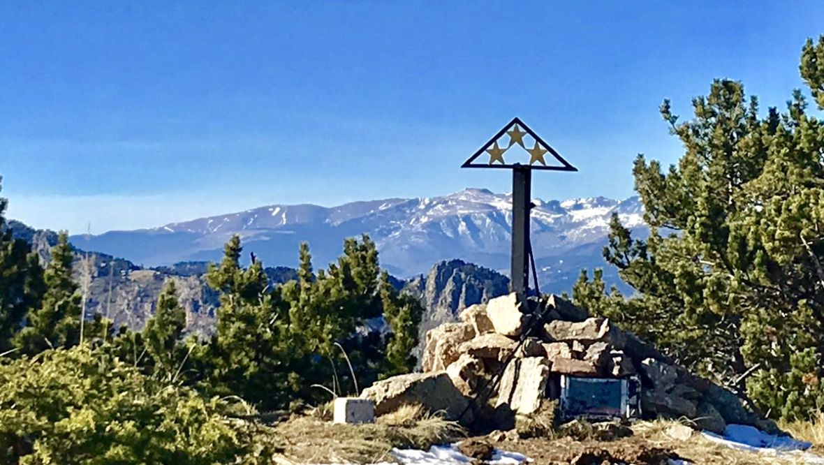 Les Trois étoiles - sommet triple d'un montagne unique