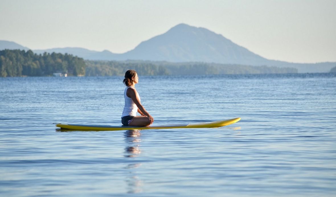yoga paddle lac montagne