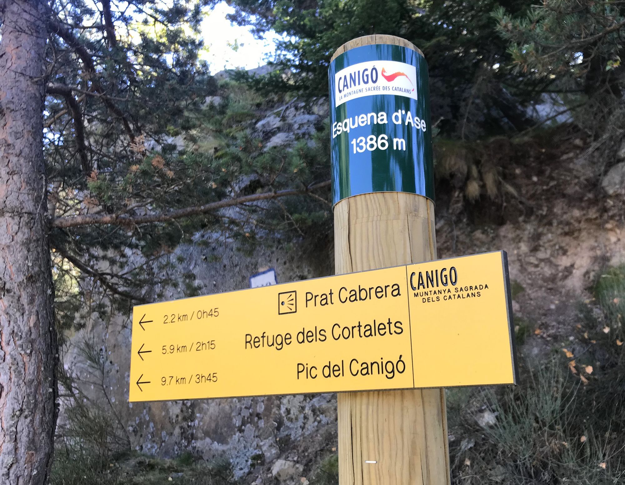 Parking Esquena d'Ase - 6km des Cortalets - 10Km du pic