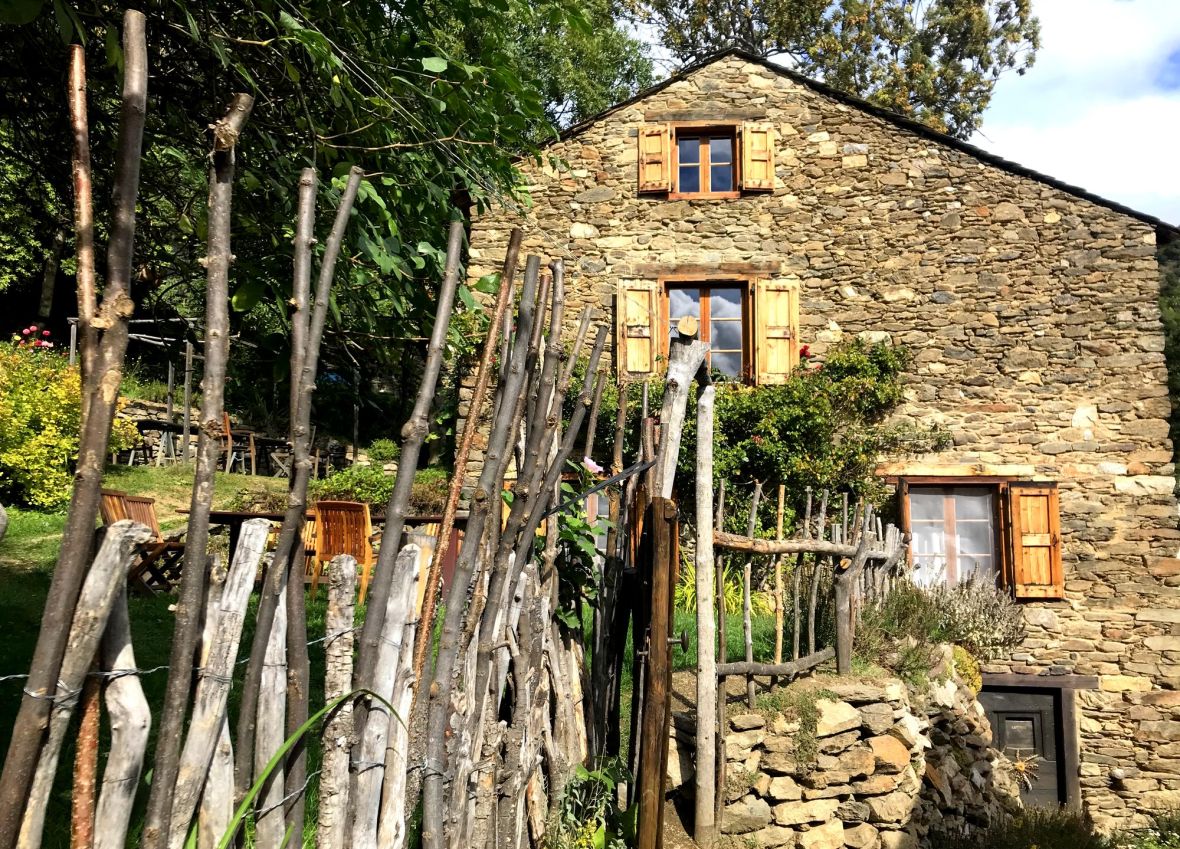 maison llar sentier randonnee