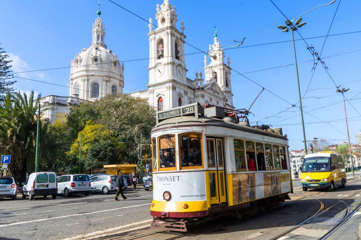 Basilique de l'étoile - Estrela - avec son jardin tropical juste en face