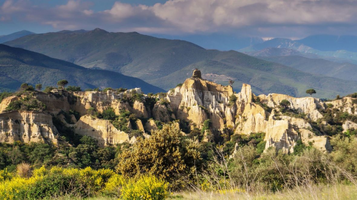desert aride france canyon