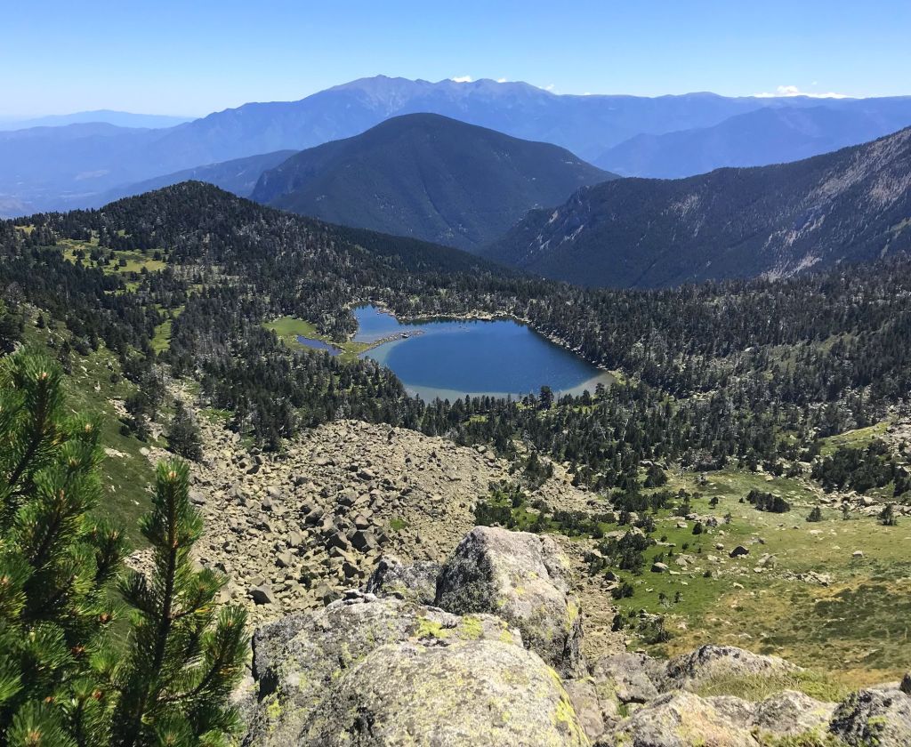 lac negre nohedes evol reserve naturelle massif du madres lac sauvage nature