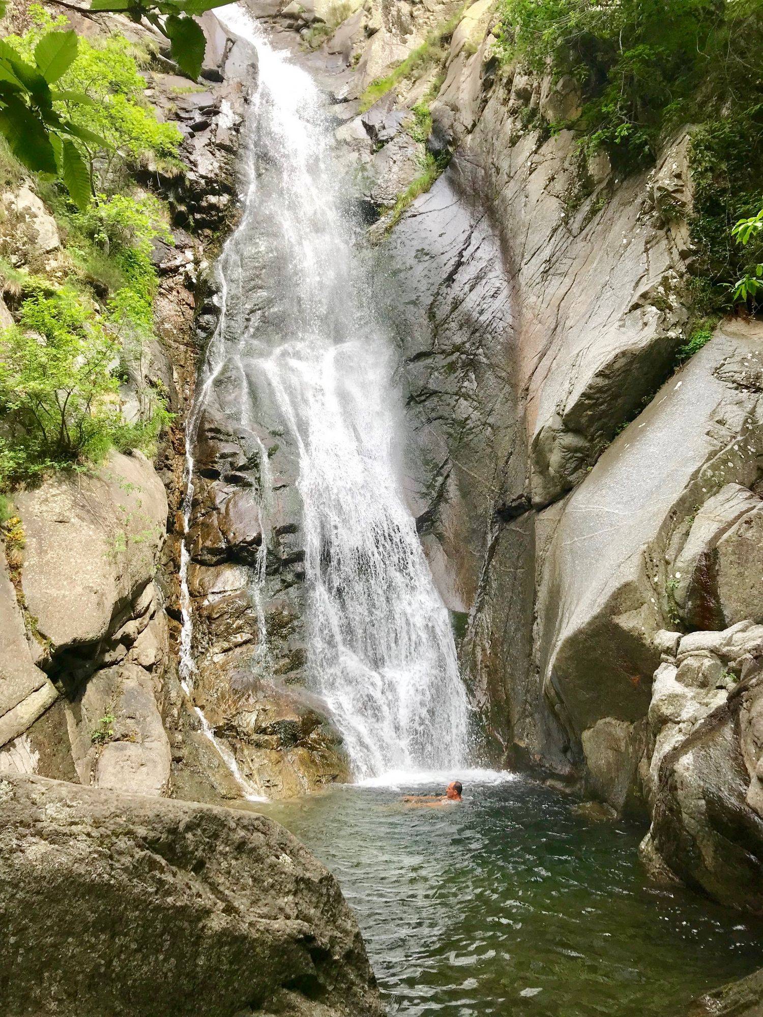 grande cascade de Taurinya massif du canigou fillols col de milleres baignade montagne