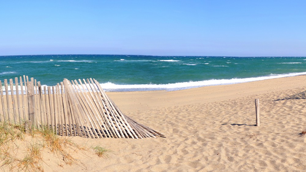 plage sauvage naturiste nature et nudiste