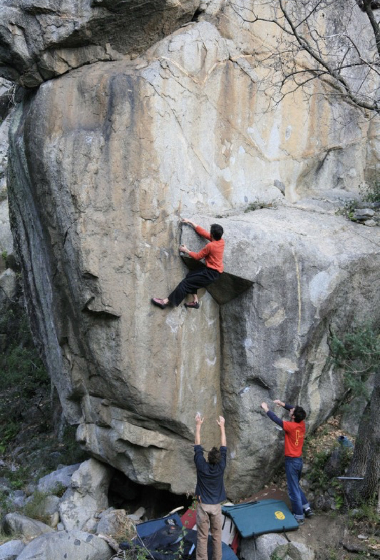 escalade sur bloc eus 66 bouldering pirineu