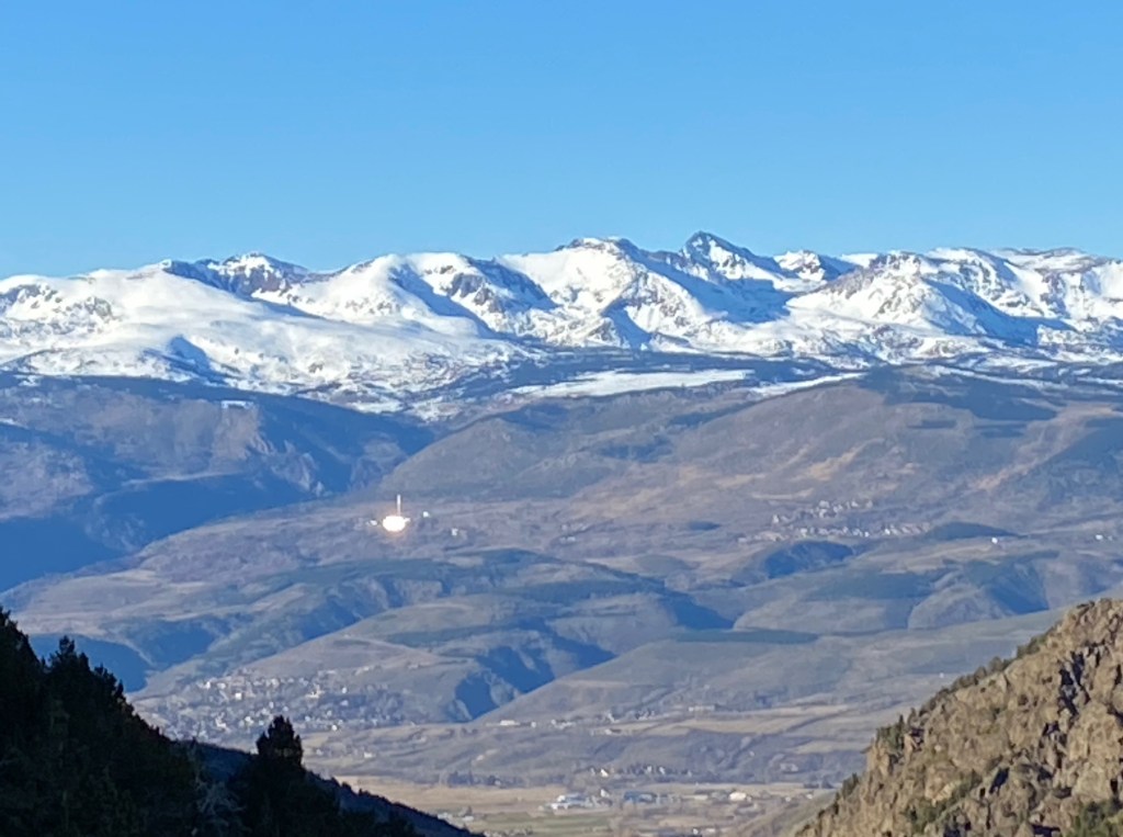 centrale solaire themis carlit vue du puigmal