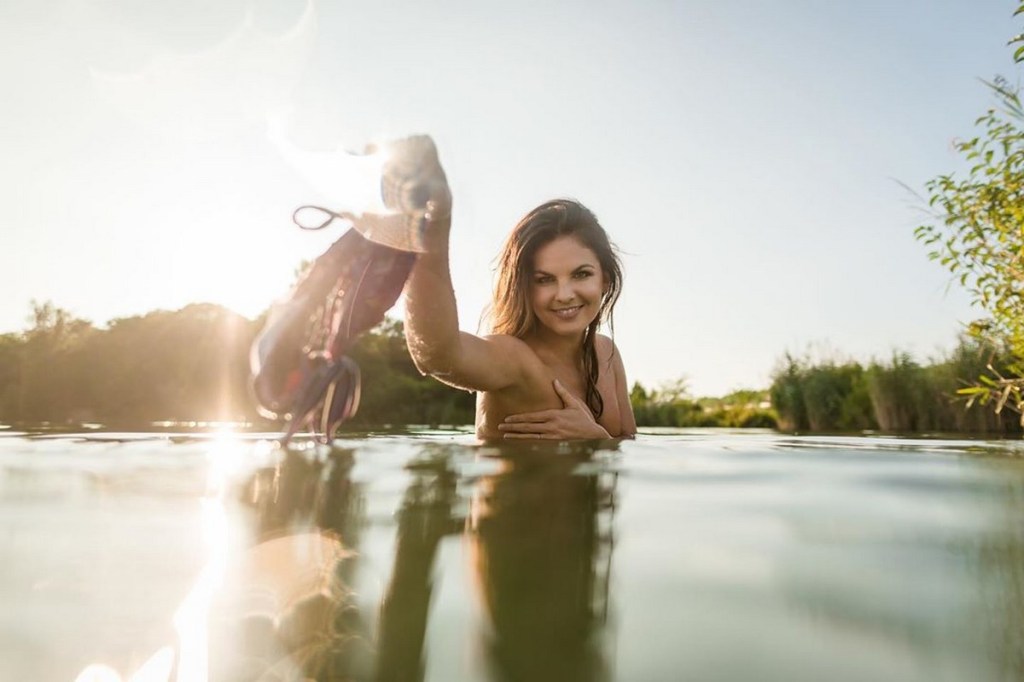 bian chaud toute nue en foret