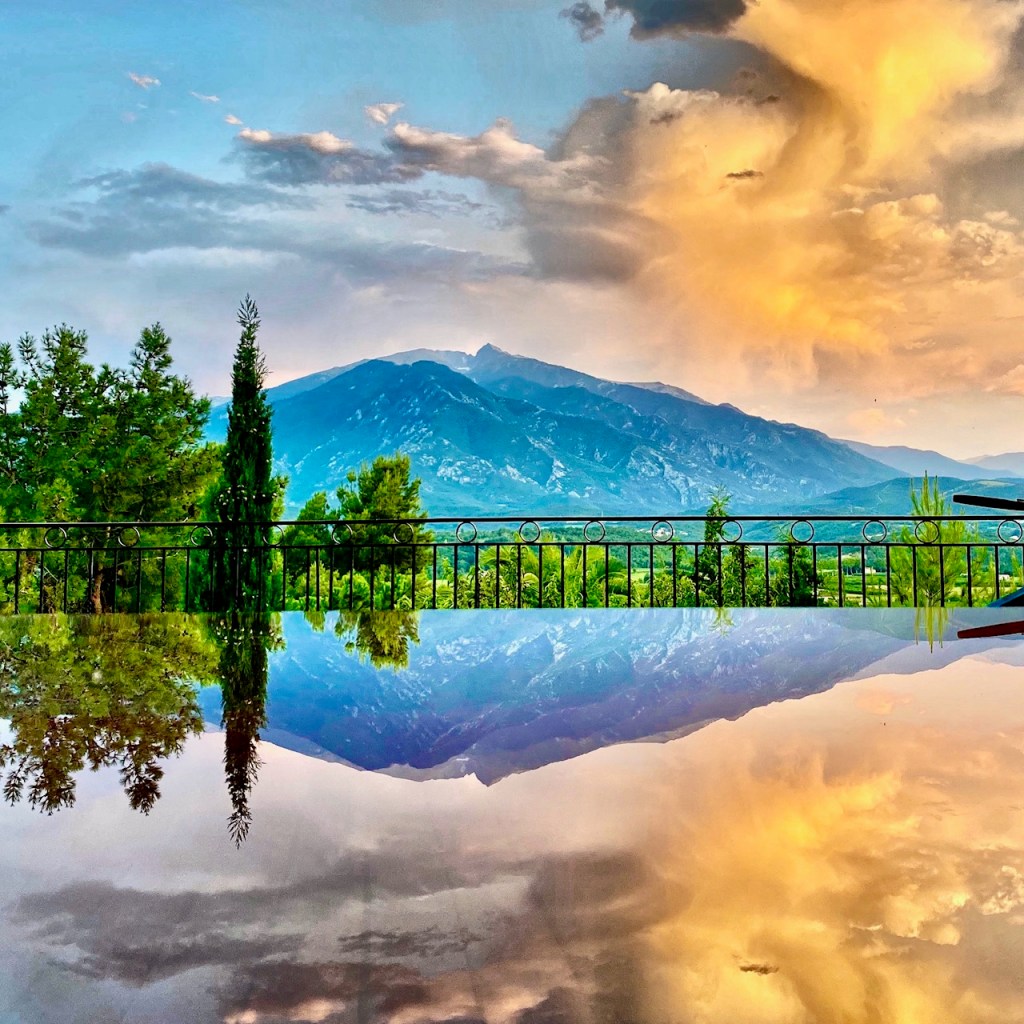 le canigou vu d'eus pays catalan canigo 66 eus
