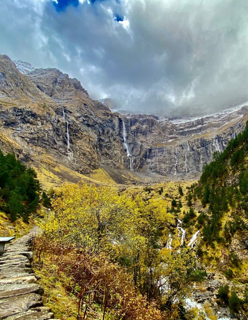 Cascades du cirque de Gavarnie Gedre Hautes Pyrénées en automne
roadtrip Pyrénées 
