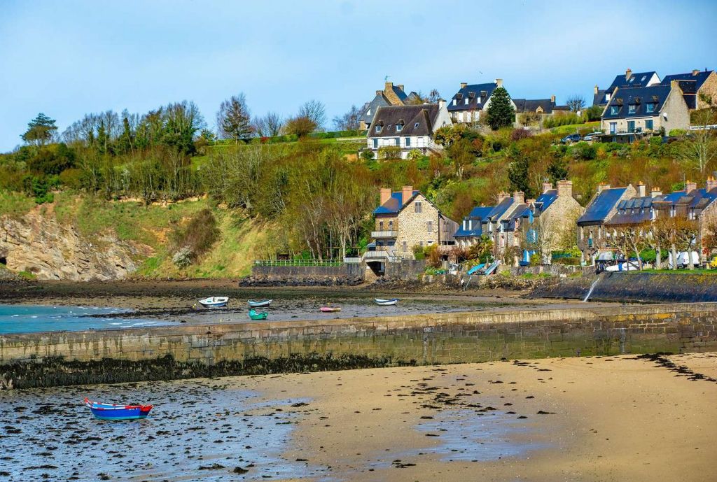 Baie de Saint Suliac sur Mer joanne bleu du ciel livre école