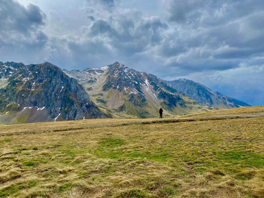 vallée de barèges lac de glère tout le bleu du ciel roadtrip