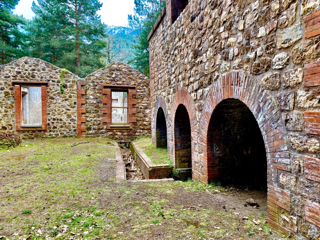 urbex four des mines de fer du salver taurinya canigou fillos industriel minier