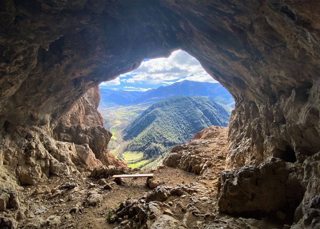 grotte secrète au dessus de la chapelle de Notre Dame de Vie
rando villefranche de conflent pyrenees