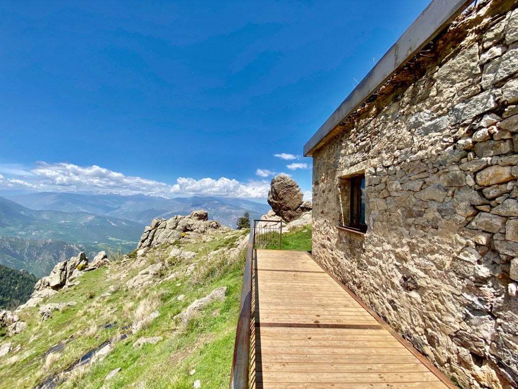 terrasse en fer du refuge de bonaigue