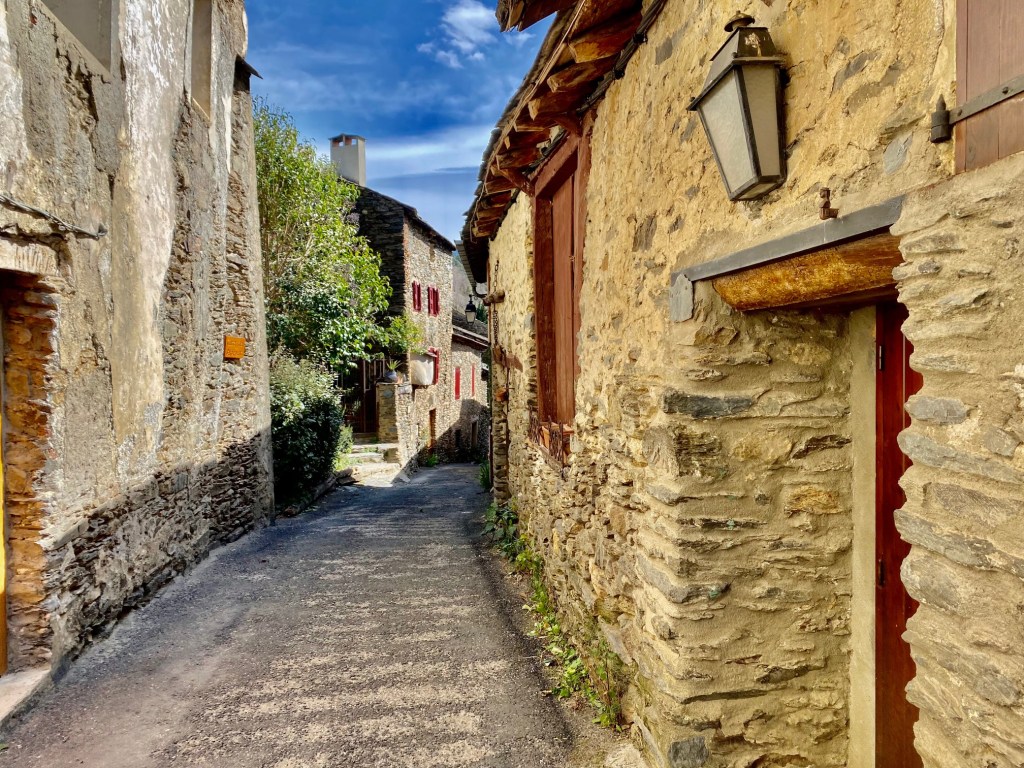 gite hotel et chambre hotes evol olette ou dormir restaurant