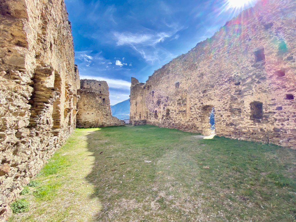 visite evol plus beau village de france olette hotel gite