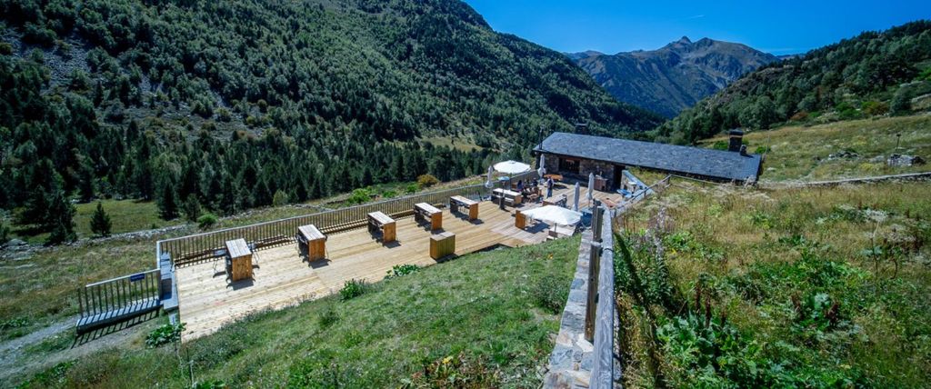 refuge de borda de sorteny Andorre trek andorra trail sentier en montagne