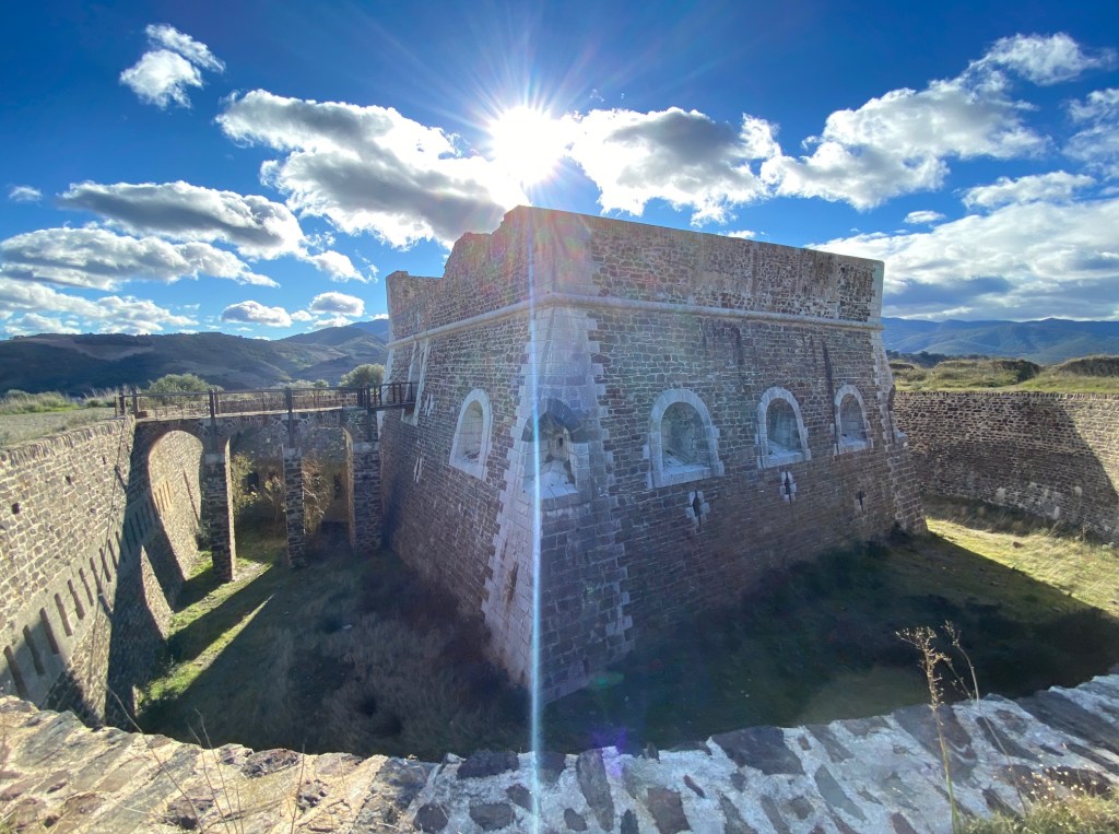 fort carré au dessus de collioure forteresse vauban 