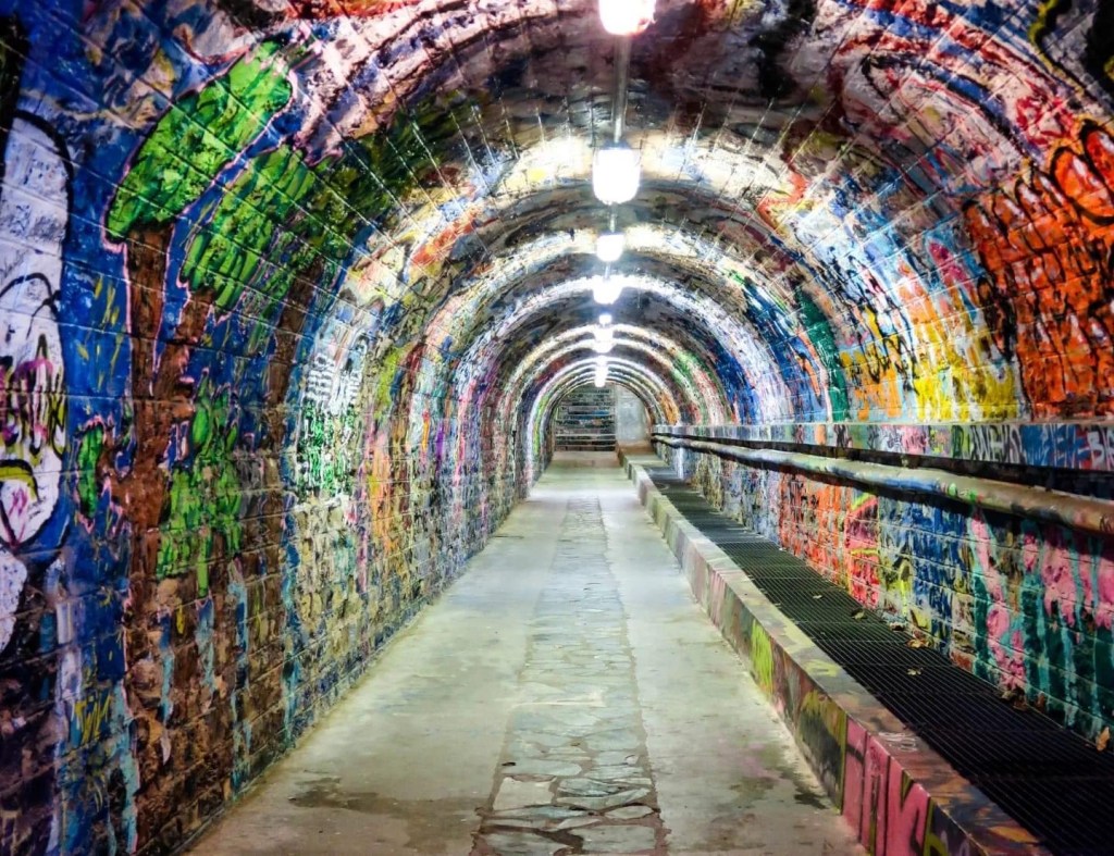 galerie des tag a Cerbère visite isolite gratuite