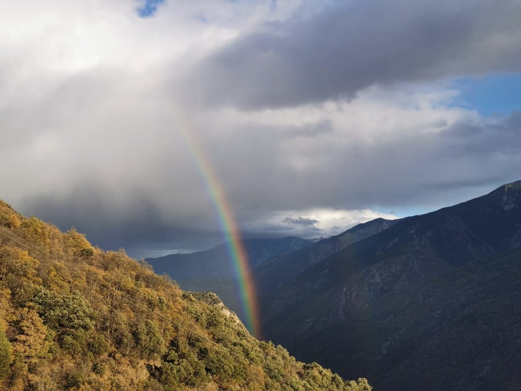 Vue au dessus du Roc de l'aigle fontpédrouse