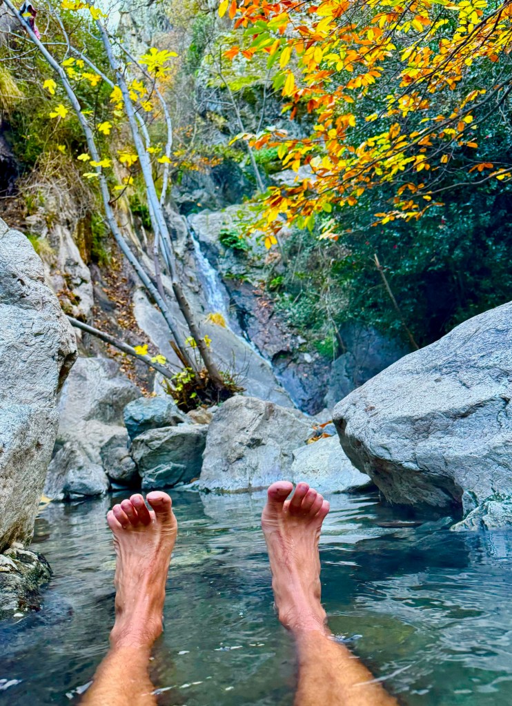 Petit bain à Thuès entre Valls source chaude naturelle à 37 dégrés